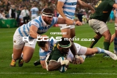 KOLISI-DRIE-8-OP-GROND-BAL-Copy
